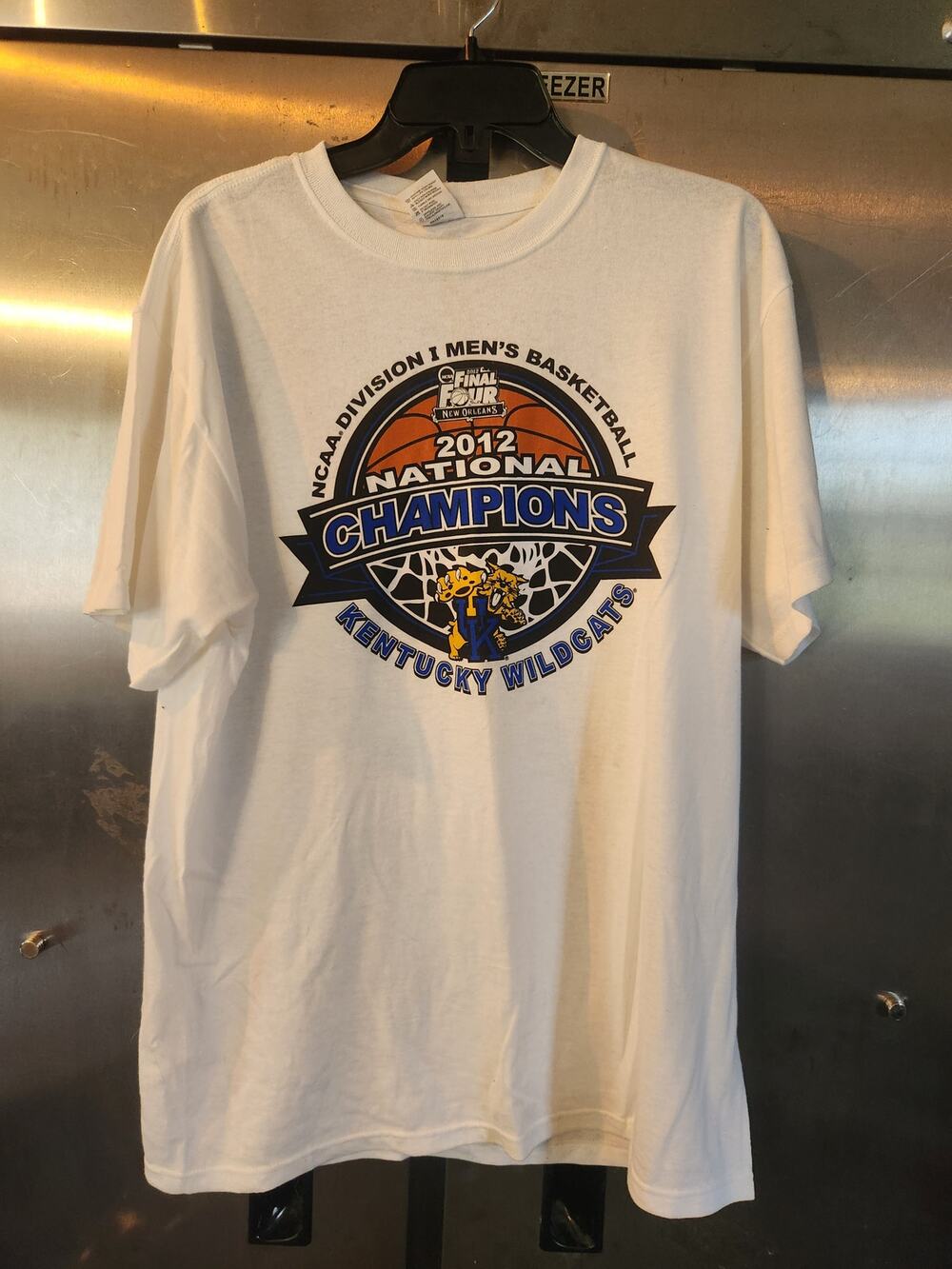 John Calipari Autographed Kentucky Wildcats 2012 NCAA National Champions Sz L